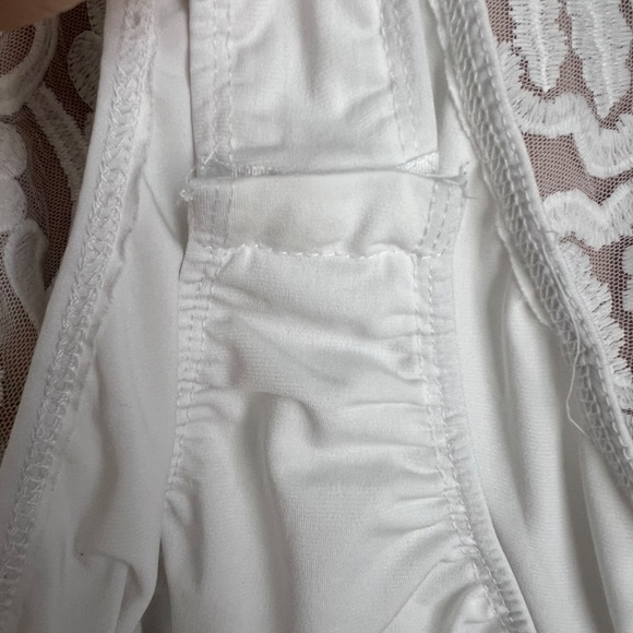 HELLO MOLLY VIXEN LACE BODYSUIT WHITE - Picture 7 of 7